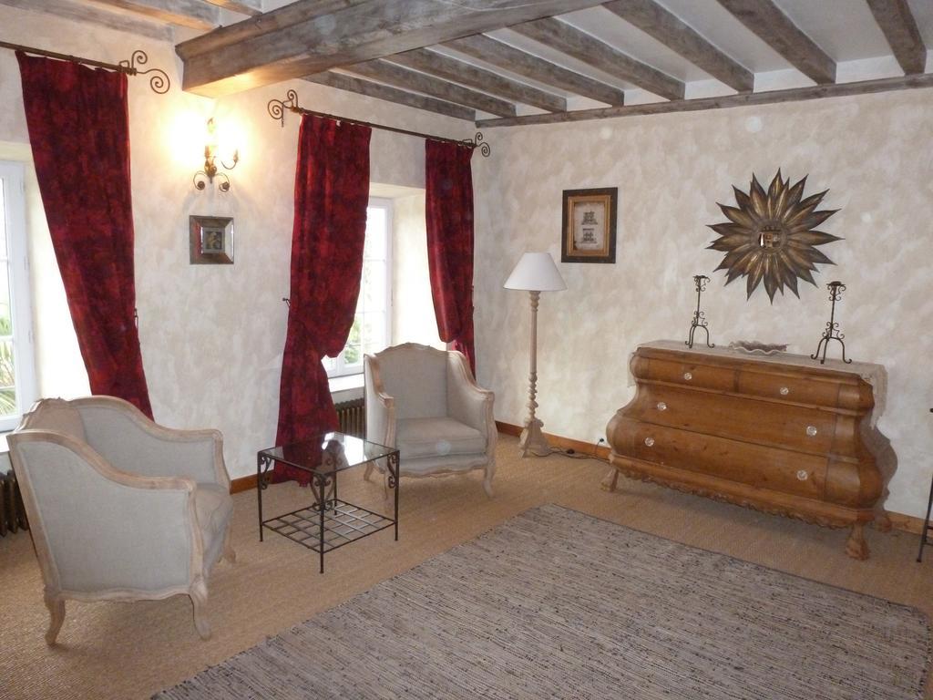 Bed and Breakfast Manoir De Savigny Valognes Habitación foto