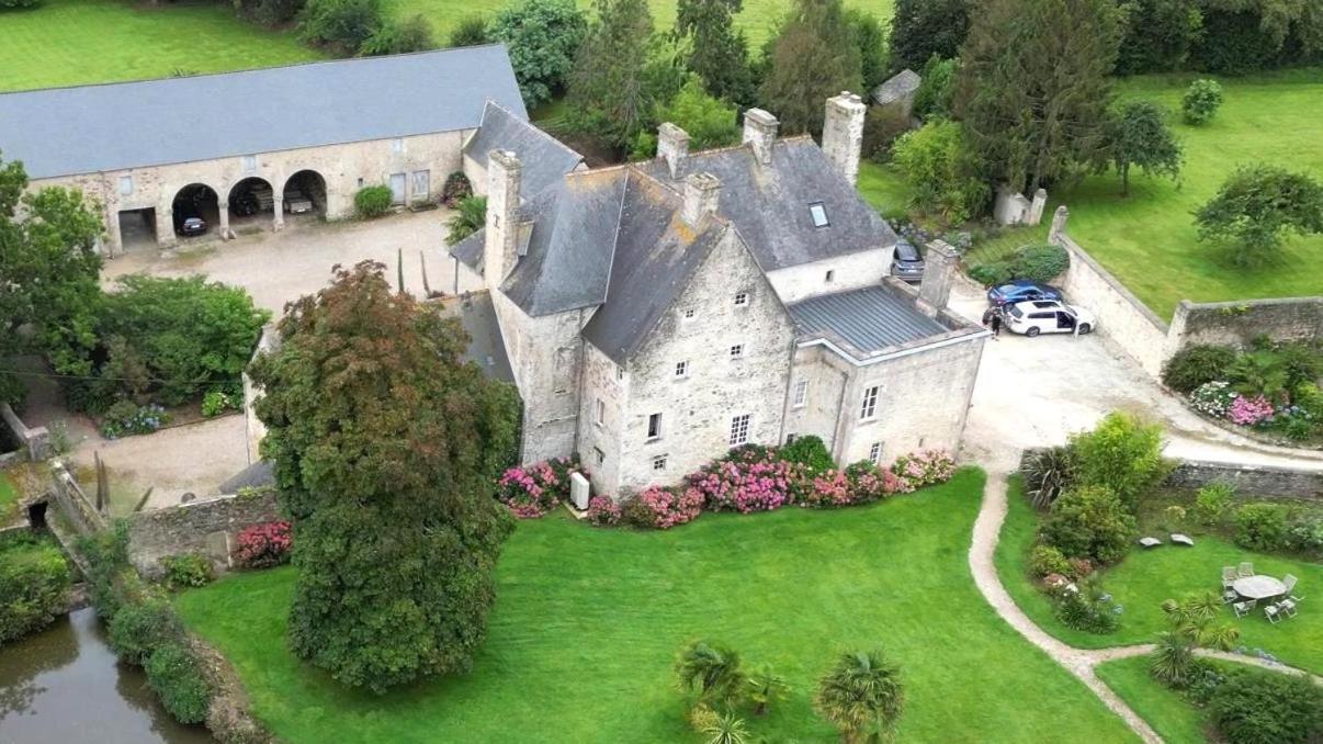 Bed and Breakfast Manoir De Savigny Valognes Exterior foto