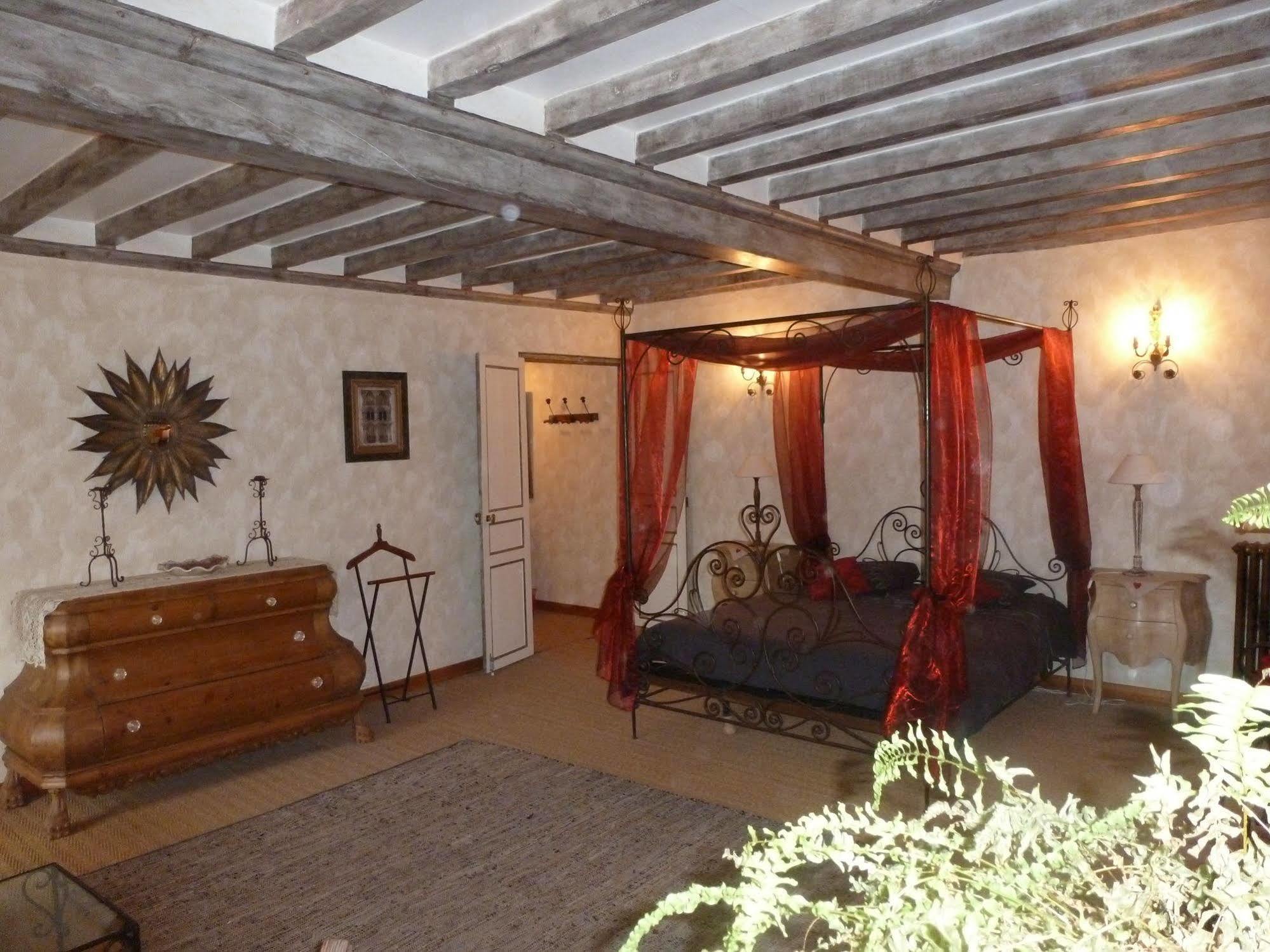 Bed and Breakfast Manoir De Savigny Valognes Exterior foto