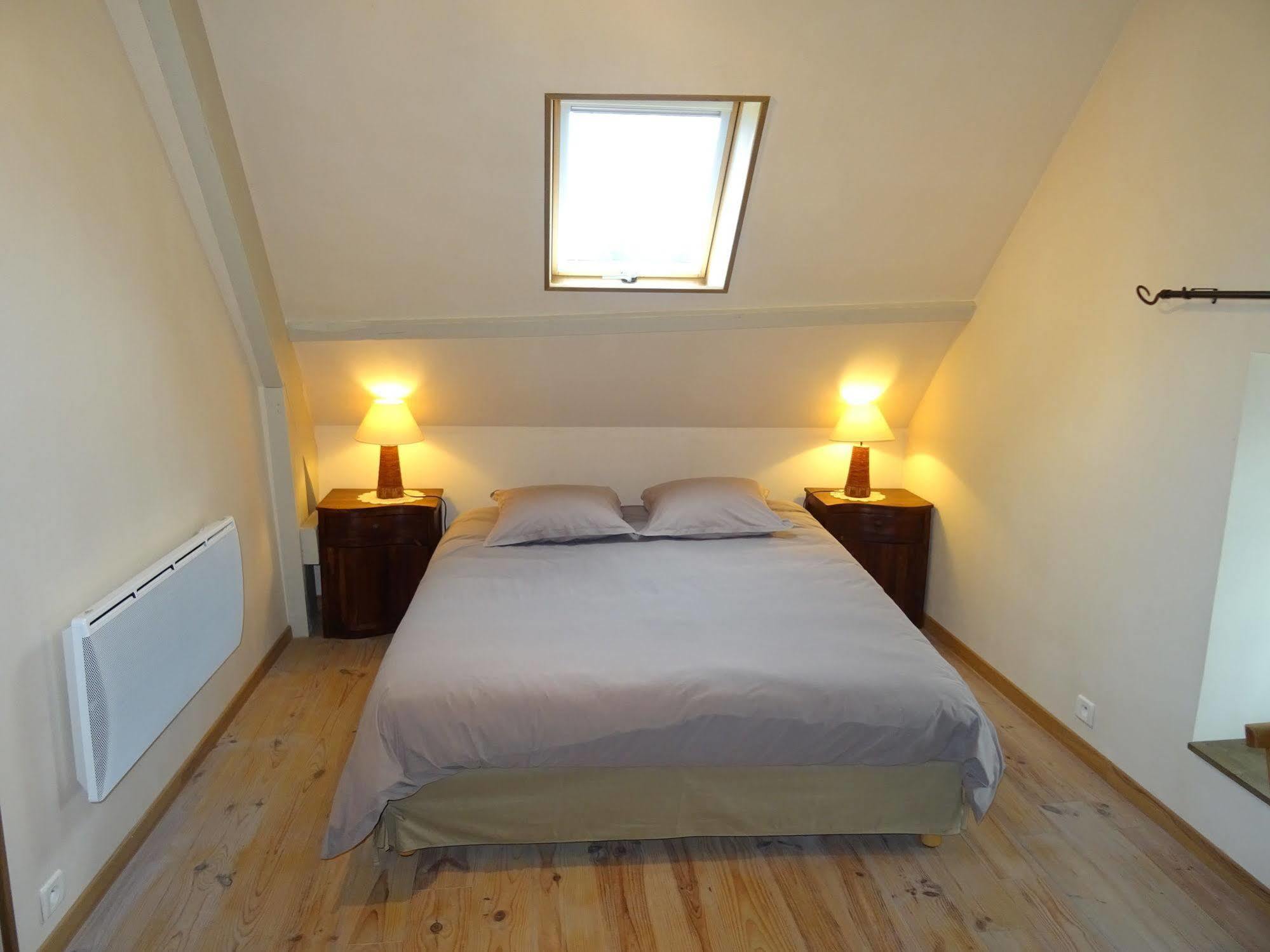 Bed and Breakfast Manoir De Savigny Valognes Exterior foto